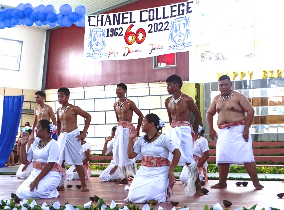 Chanel College1