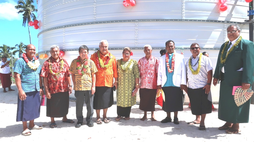 Ambassador H.E. Mr. SENTA Keisuke with representatives of Salailua community and special guests