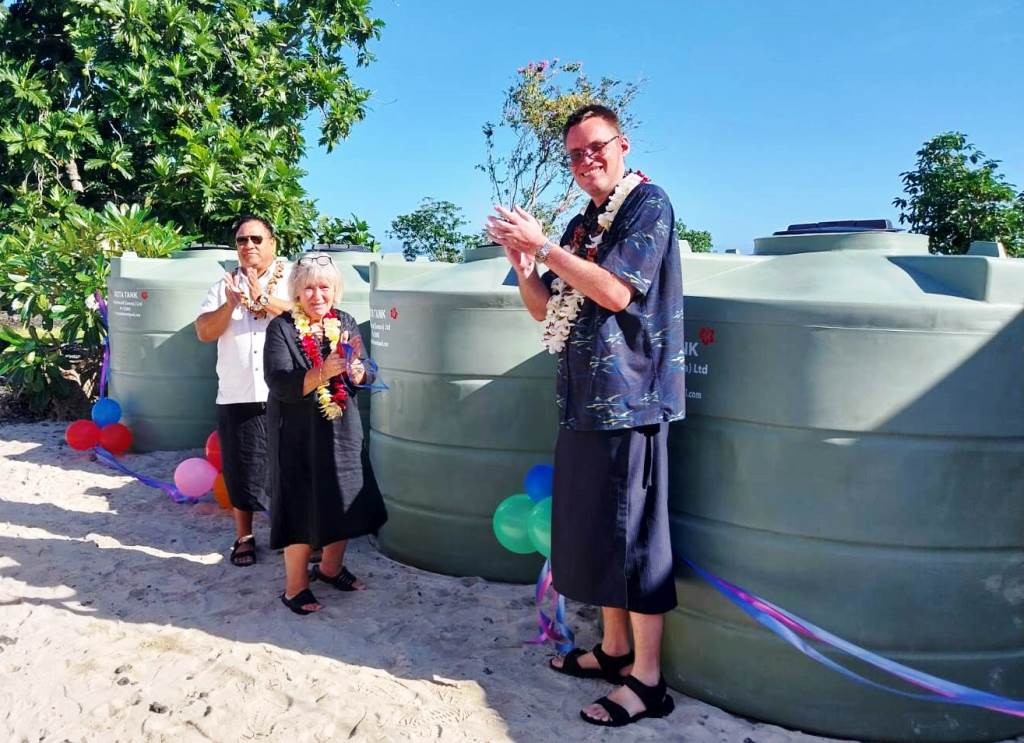 Vaisigano water tanks MP & donors