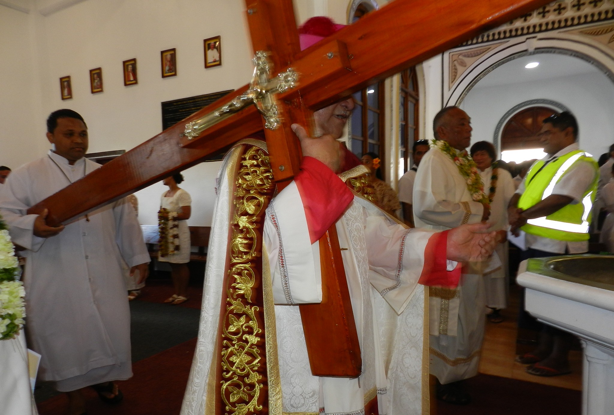 catholics mosese cross