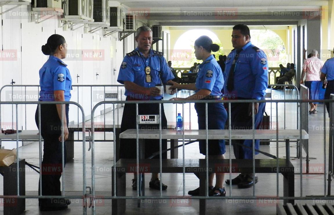 Police court security