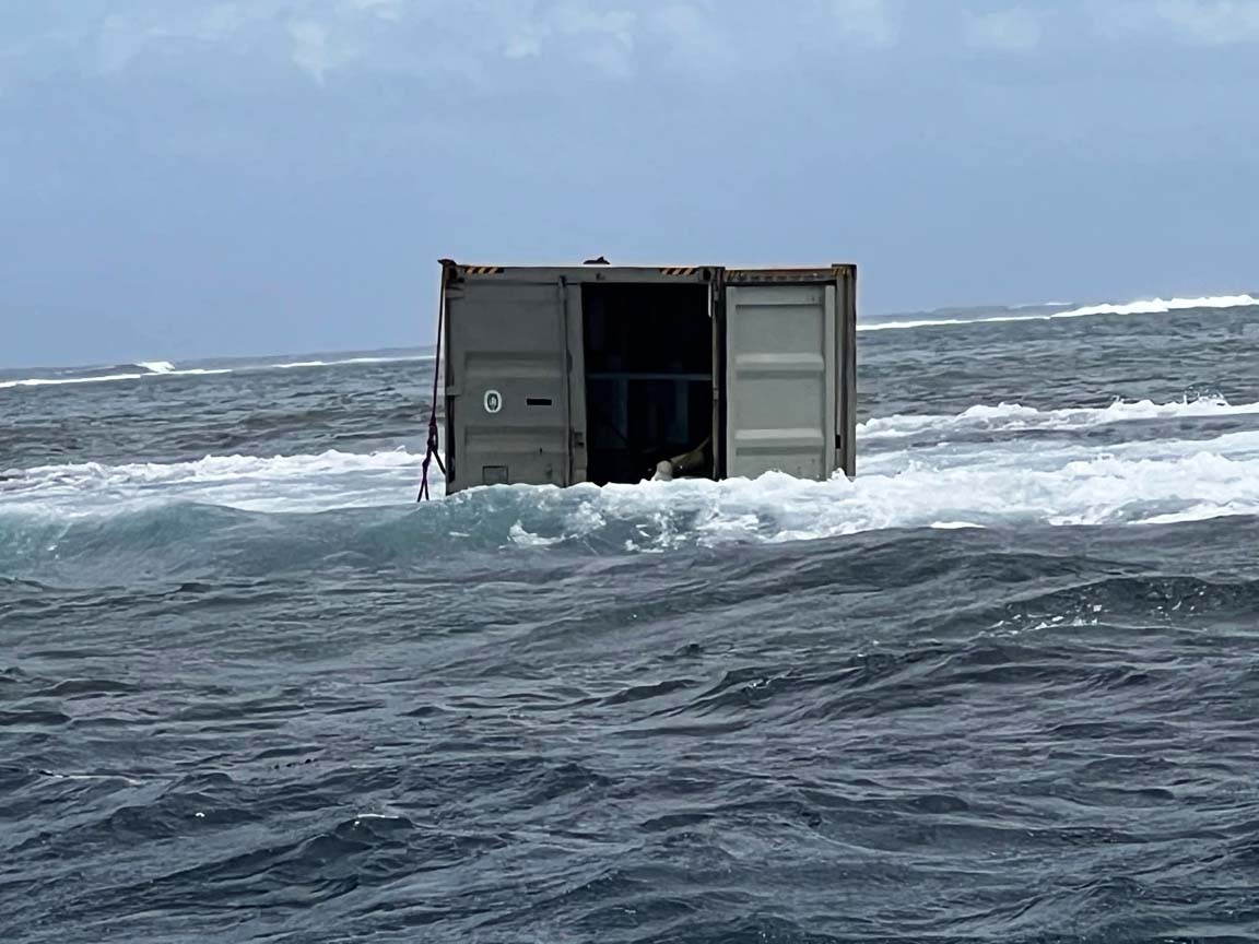 HMNZS Manawanui container