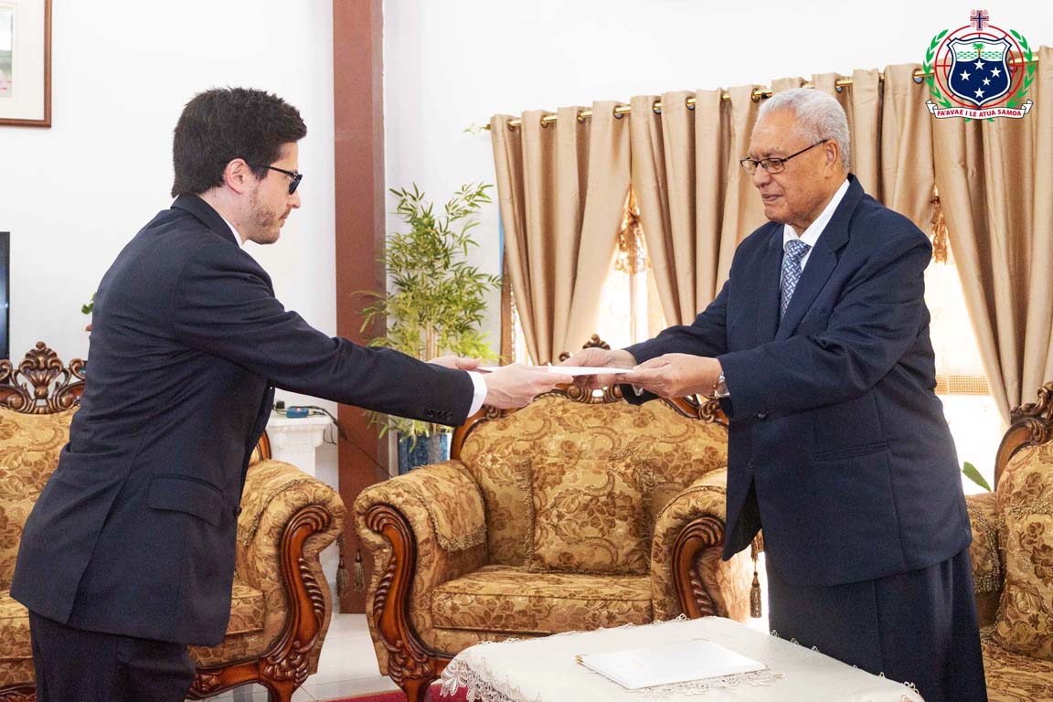 Poland presents credentials