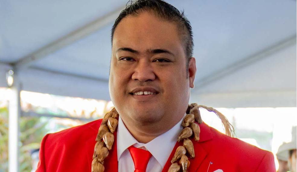 Moefaauouo Julius alone