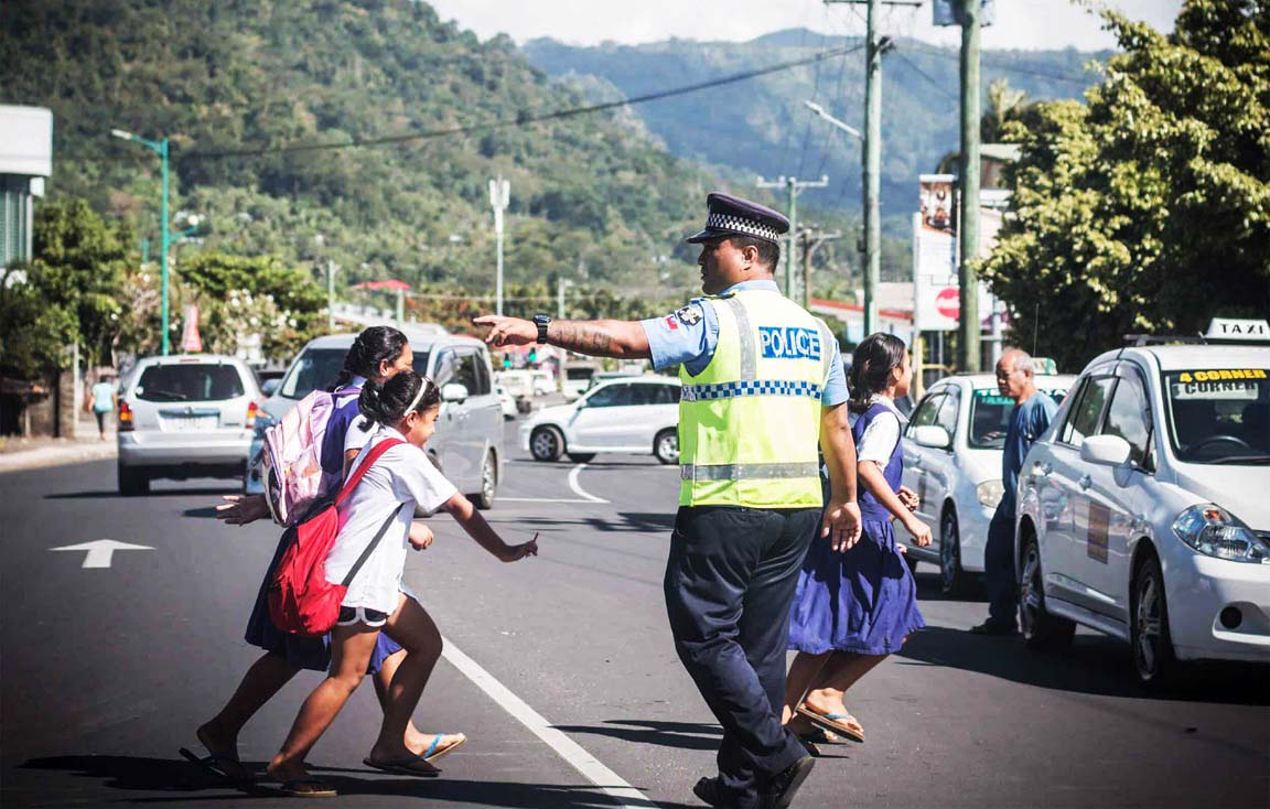 Police help at crossing