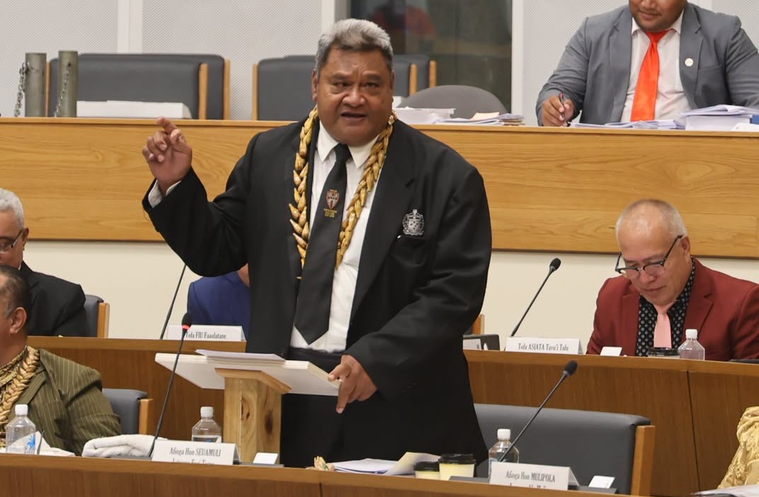 Minister of Sports Seuamuli Fasi Toma