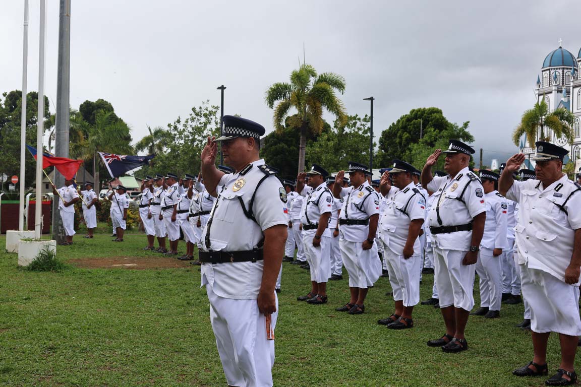 Police commemoration salute