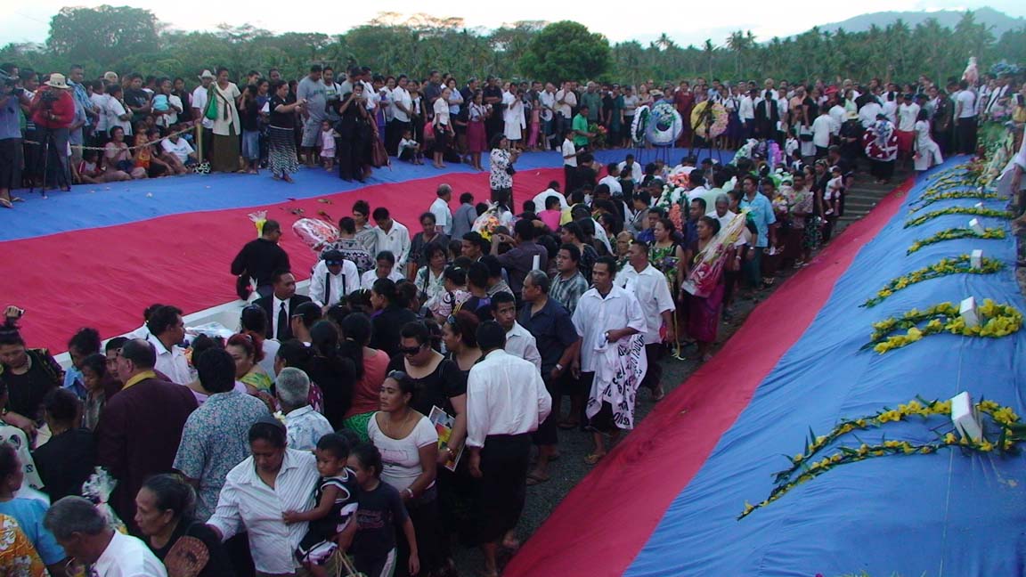 Tsunami Mass burials 18 10 2009